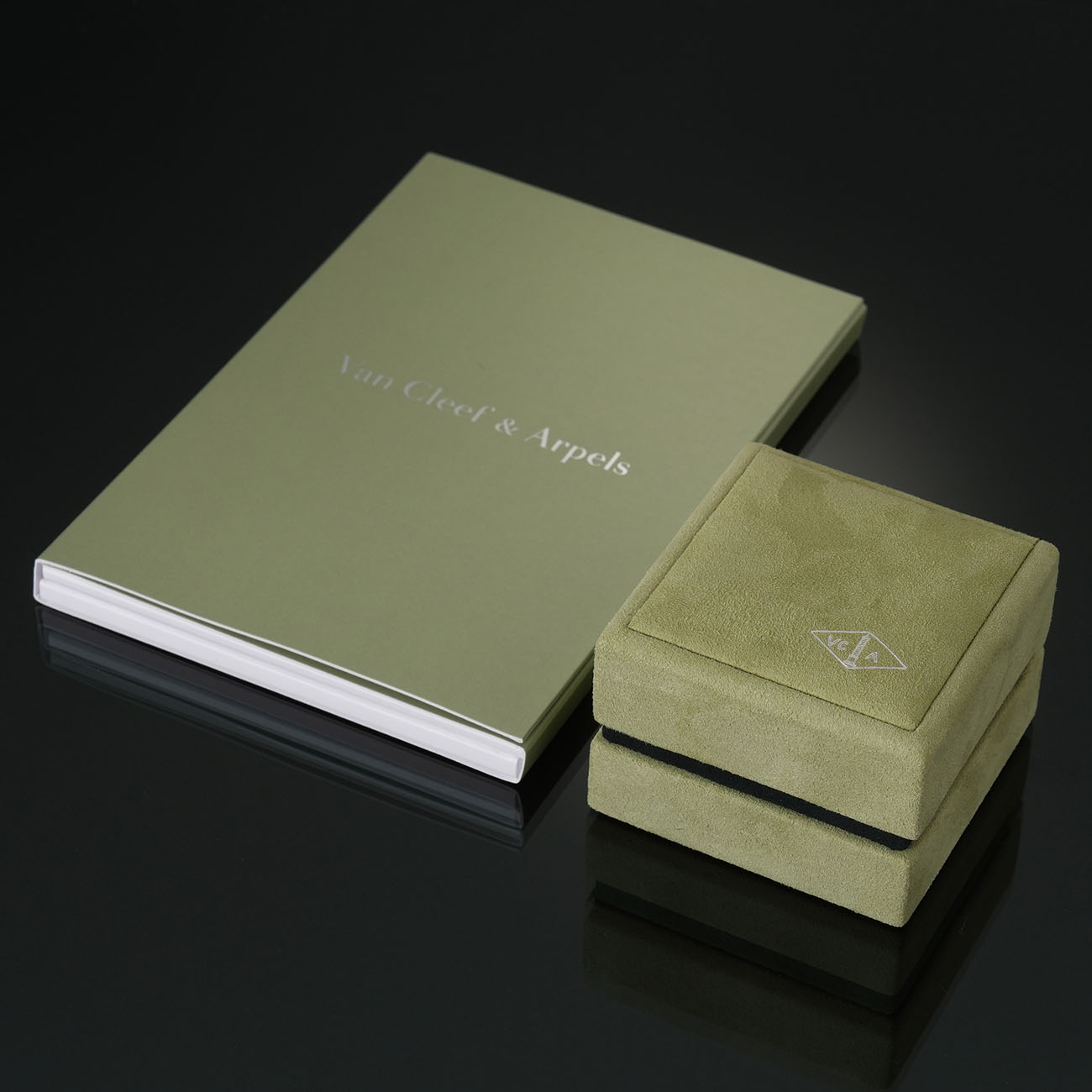 Van Cleef & Arpels(USED)반클리프앤아펠 뚜쥬르 시그니처 에또왈 웨딩밴드 #48